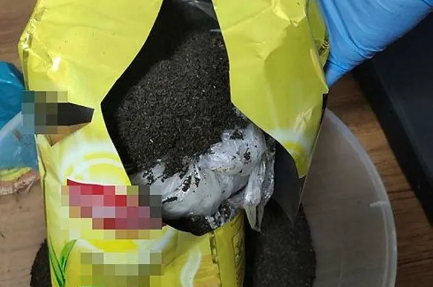 Zehir tacirlerine operasyon: Çay paketinden uyuşturucu çıktı
