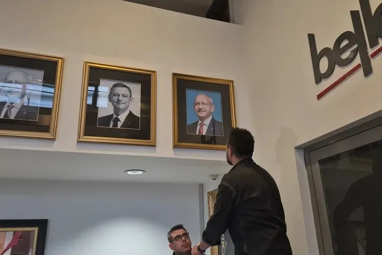 kilicdaroglu-duyurdu-chpde-grup-toplantilari-askida-1779972866708.jpeg Kılıçdaroğlu duyurdu: CHP'de grup toplantıları askıda!-3