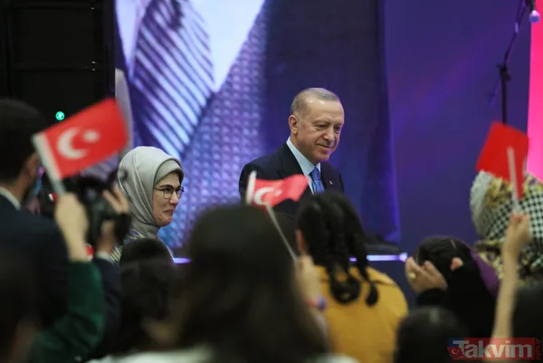 Başkan Recep Tayyip Erdoğan, Maltepe'de çocuklarla birlikte iftar yaptı - 7