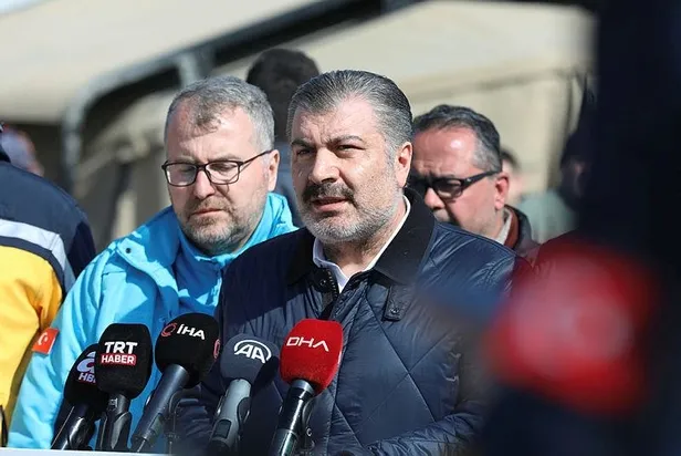 saglik-bakani-fahrettin-koca-deprem-bolgesinden-duyurdu-herhangi-bir-bulasici-hastalik-saptanmadi-1676821976602.jpeg Sağlık Bakanı Fahrettin Koca deprem bölgesinden duyurdu: Herhangi bir bulaşıcı hastalık saptanmadı-2