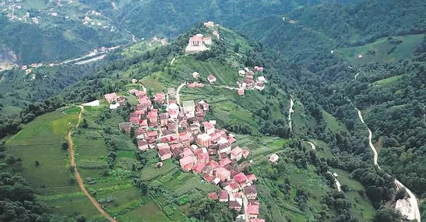 Rize’nin Topluca Köyü’nde heyelan riski