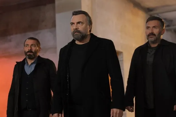 edhoda-planlar-suya-dustu-hizirin-hayati-tehlikesi-ve-bitirici-plan-eskiya-dunyaya-hukumdar-olmaz-181bolum-fragmani-izle-1612098745554.jpg Hızır'ın hayatı tehlikesi ve bitirici plan! O durum ıskartaya çıktı! Eşkıya Dünyaya Hükümdar Olmaz 181.bölüm fragmanı izle-3