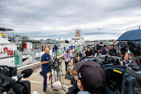 kayip-denizalti-titan-icin-zamanla-yaris-suruyor-28-saat-kaldi-oksijen-tukenmek-uzere-1687336202031.jpeg Kayıp denizaltı Titan için kötü haber geldi | Umutları tüketen açıklama! Korkunç tesadüf hayrete düşürdü-11