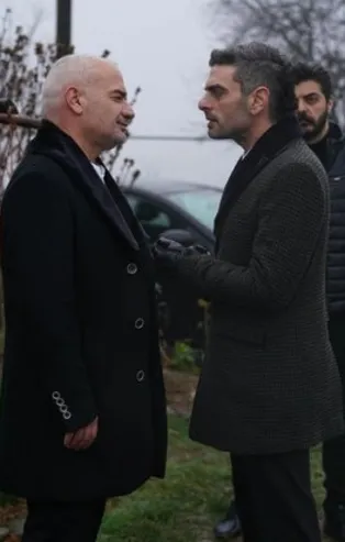 Sen Anlat Karadeniz 43. bölümde Vedat ve Tahir karşı karşıya geliyor!