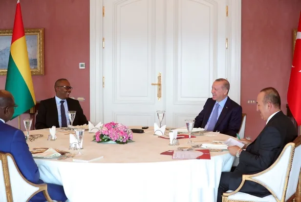 Son dakika: Başkan Erdoğan, Gine Bissau Cumhurbaşkanını Vahdettin Köşkü’nde kabul etti-1
