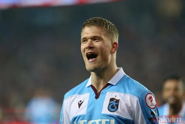 Sezona damga vurup, Trabzonspor'u sırtladılar! İşte tarihi şampiyonluğu getiren usta ayaklar... - 22