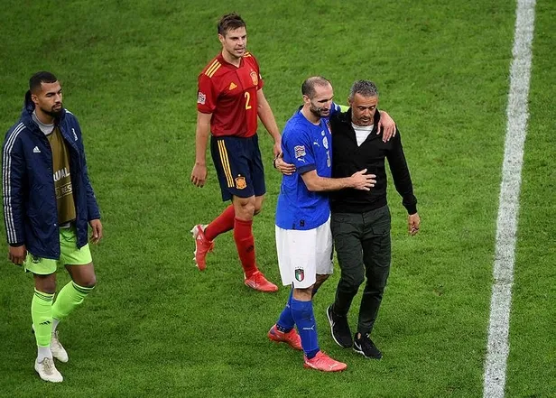 italyayi-maglup-eden-ispanya-uluslar-liginde-ilk-finalist-oldu-1633554356618.jpeg İtalya'yı mağlup eden İspanya Uluslar Ligi'nde ilk finalist oldu!-3