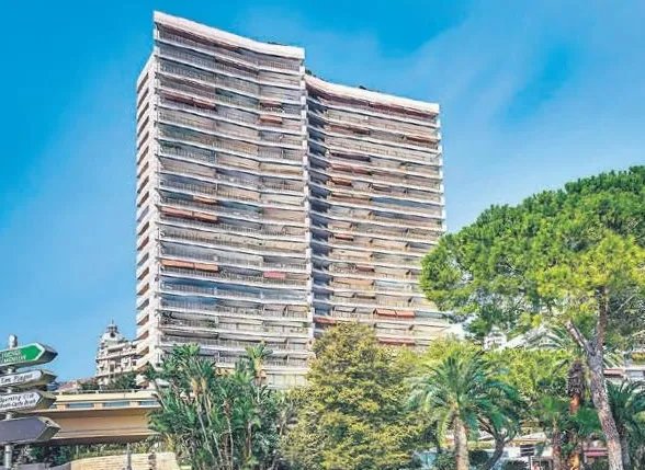 Feryal Gülman’ın boşanma davası açtığı Kemal Gülman Monako’ya kaçtı