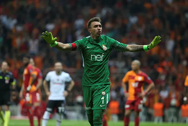 Fernando Muslera Boca Juniors'a mı gidiyor?-5
