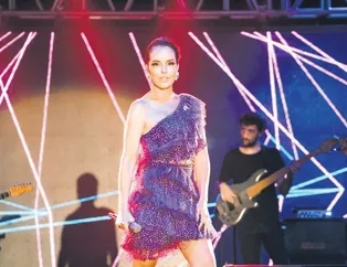 Aylar sonra sahne aldı