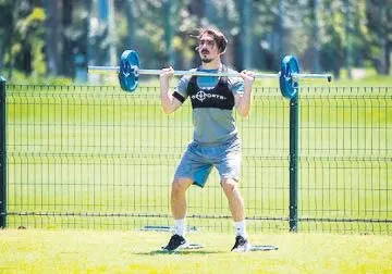 Bordo-Mavililer’in 3 dinamosu! Pereira, Guilherme ve Hüseyin Türkmen çalışkanlıklarıyla dikkat çekti…-2