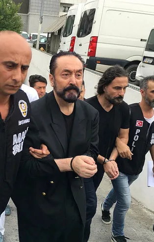 Adnan Oktar'ın şoförü Ümit Kuruca Adnan Oktar-FETÖ bağlantısını anlattı