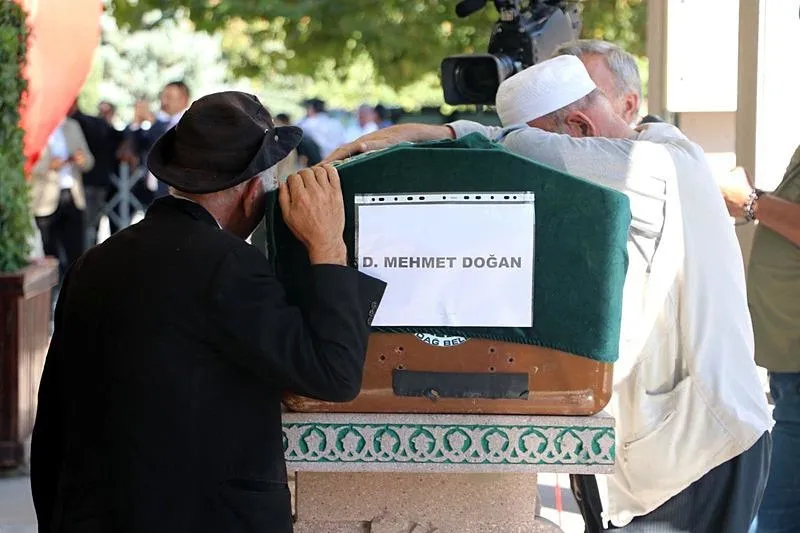 Mehmet Doğan son yolculuğuna uğurlandı! Başkan Erdoğan: Gençliğe öğreten ve miras bırakan bir kardeşimizdi-7
