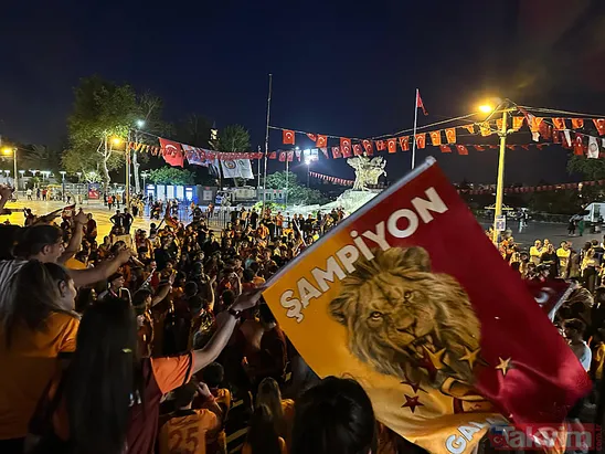 Galatasaray’ın şampiyonluğu sonrası Türkiye sarı kırmızıya boyandı