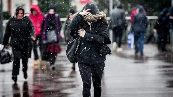 48-saat-boyunca-surecek-istanbulu-bastan-asagi-kusatacak-uzmanlardan-kirmizi-alarm-subat-sonu-1708102085251.jpeg İstanbul'u baştan aşağı kuşatacak! 48 saat boyunca sürecek! Uzmanlardan kırmızı alarm! Şubat sonu...-3