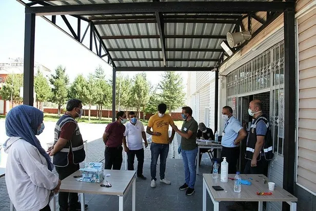 Son dakika: YKS'nin ilk oturumu olan Temel Yeterlilik Testi (TYT) sona erdi! ÖSYM Başkanı Aygün'den ilk açıklama-9