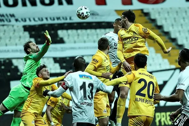 besiktas-teknik-direktoru-sergen-yalcindan-ankaragucu-maci-sonrasi-flas-aciklama-kazanacak-bir-oyun-oynamadik-1618603707409.jpeg Beşiktaş Teknik Direktörü Sergen Yalçın'dan Ankaragücü maçı sonrası flaş açıklama: Kazanacak bir oyun oynamadık-2