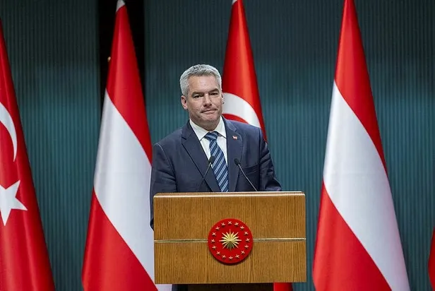 baskan-erdogan-ve-avusturya-cumhuriyeti-sansolyesi-karl-nehammerden-onemli-aciklamalarda-bulundu-1696976367979.jpeg Başkan Erdoğan ve Avusturya Cumhuriyeti Şansölyesi Karl Nehammer'den önemli açıklamalarda bulundu-8