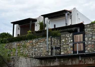 Sözcü yazarı Yılmaz Özdilin kaçak villası siteyi karıştırdı! Bir villa daha mühürlendi