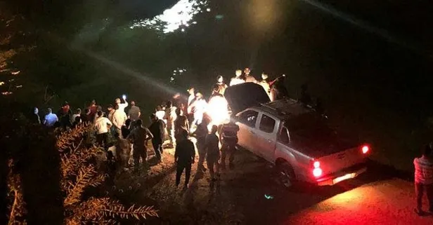 Erzincan'da araç nehre düştü! Ölü ve yaralılar var
