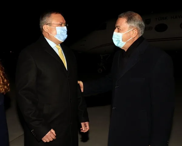 milli-savunma-bakani-hulusi-akar-romanyanin-baskenti-bukrese-gitti-1615238960712.jpeg Milli Savunma Bakanı Hulusi Akar, Romanya'nın başkenti Bükreş'e gitti-2