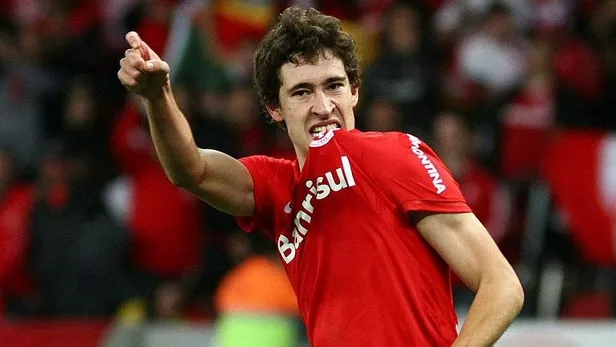 Galatasaray'da Gedson’un yedeği Brezilyalı Rodrigo Dourado-4