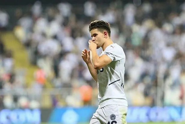 trabzonspor-pusuda-bekliyor-ferdi-kadioglu-icin-hamle-gelecek-1641052015226.jpeg Trabzonspor pusuda bekliyor! Ferdi Kadıoğlu için hamle gelecek...-6