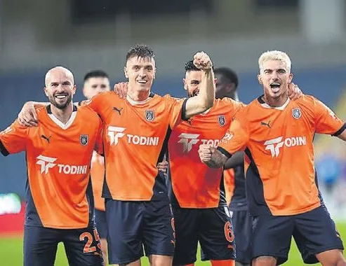 Başakşehir bombaladı