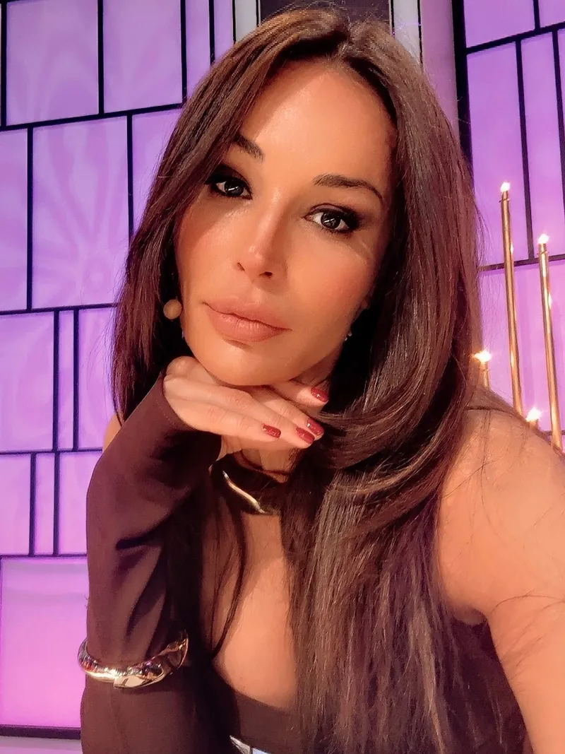 guzide-duranin-bosanma-davasi-fikret-orman-tanik-olarak-dinlendi-sira-okan-burukta-1772197940140.jpg Güzide Duran’ın boşanma davası: Fikret Orman tanık olarak dinlendi sıra Okan Buruk’ta!-4