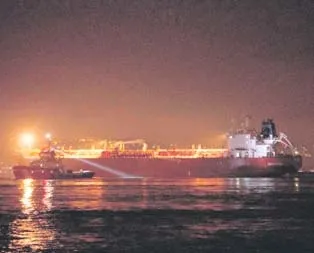 İstanbul Boğazı’nda faciadan dönüldü