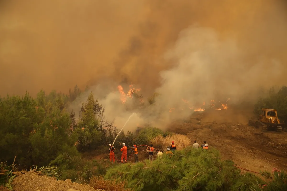 BAKANLIK AÇIKLADI: 5 UÇAK 18 HELİKOPTER 534 PERSONEL SAHADA-2
