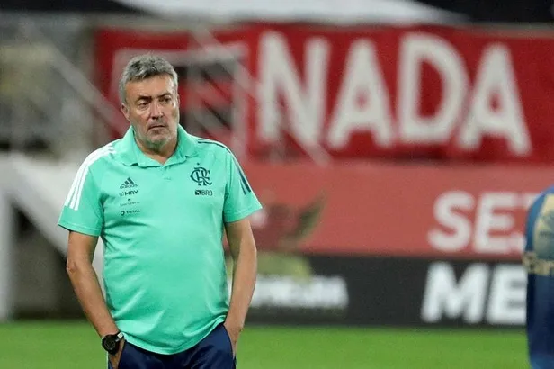 son-dakika-galatasaray-domenec-torrenti-acikladi-turkiyenin-tek-4-yildizli-takimiyla-cok-seyler-basaracagim-1642177181844.jpeg Son dakika: Galatasaray, Domenec Torrent'i açıkladı: ''Türkiye'nin tek 4 yıldızlı takımıyla çok şeyler başaracağım"-4