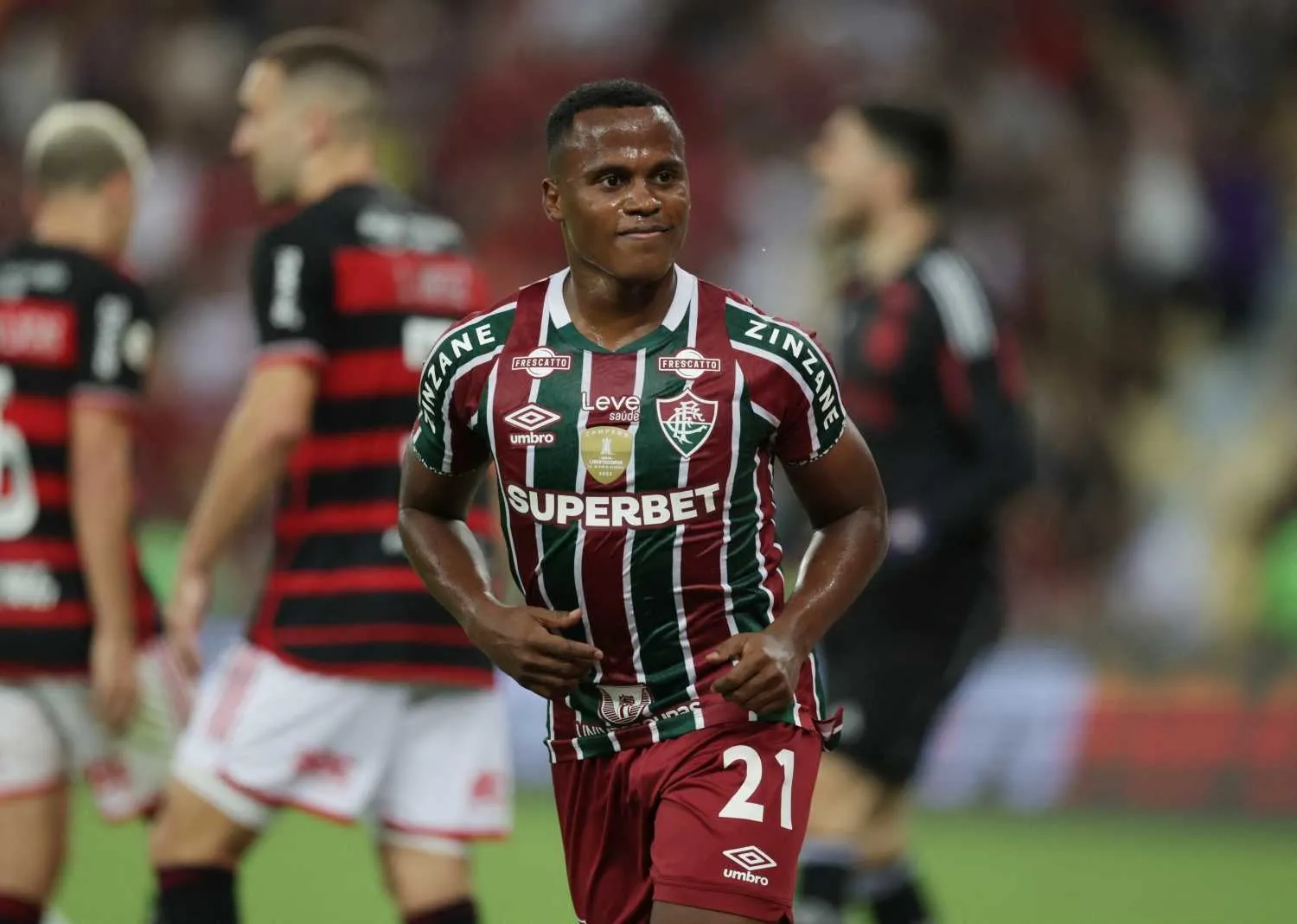 Galatasaray'ın transferinde sona yaklaştığı yıldız ismin eşine tehdit! - 6