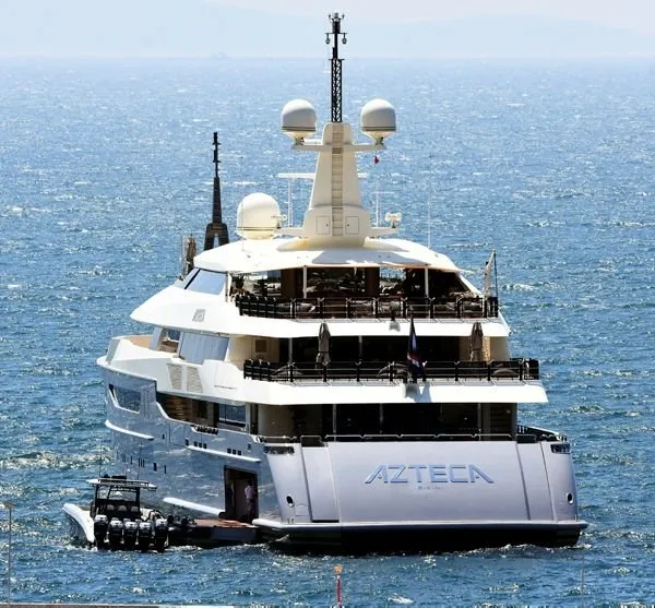 Yüzen sarayına böyle gitti-3