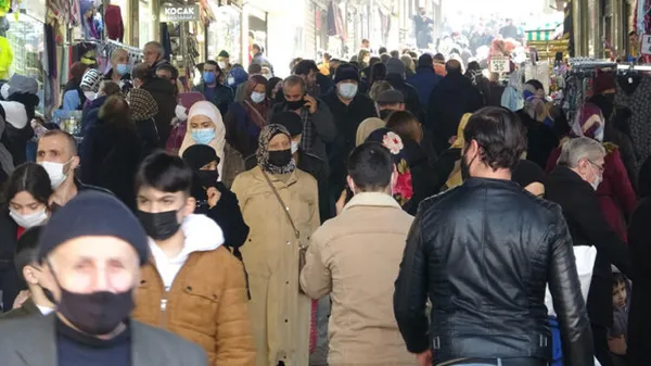 Türkiye'nin gözü Bilim Kurulu toplantısında! Ramazan'da tam kapanma olacak mı? Sokağa çıkma yasağı, toplu teravih, iftar...-12
