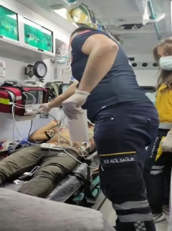 Yunanistan'ın dövüp para ve kimliklerine el koyduğu göçmenleri Türkiye kurtardı-3