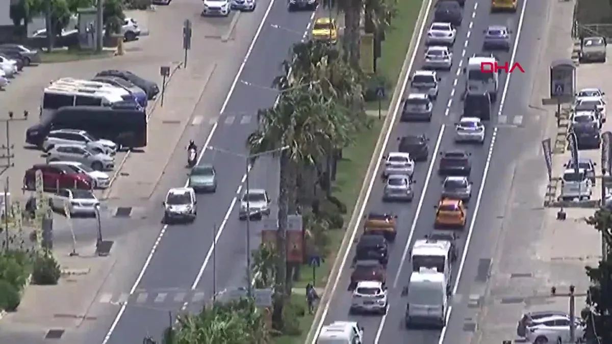 Bodrum'da bayram tatili dönüşü yoğun trafik