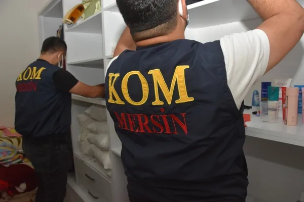 suc-orgutune-operasyon-kamuyu-150-milyon-tl-zarara-ugratan-supheliler-adliyede-1622817438764.jpg Suç örgütüne operasyon! Kamuyu 150 milyon TL zarara uğratan şüpheliler adliyede-4