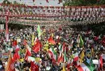 Tahran’da halk İsrail saldırılarına karşı meydanlara döküldü