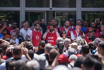 İzmir’de grev krizi büyüyor! Çöpler yığıldı, ulaşım durdu... Gerginlik tırmanıyor