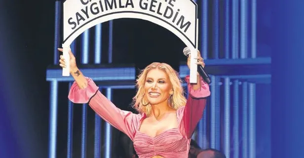 İrem Derici, sanat güneşi Zeki Müren selamı ile sahneye çıktı