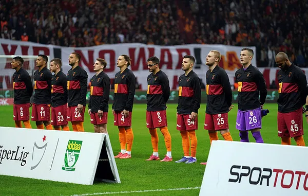 1646730532536.jpg Galatasaray'da kötü gidişat istatistiklere de yansıdı! En çok transferi yaptı ama...-4