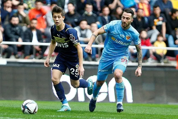 fenerbahce-kayseride-gol-olup-yagdi-deplasmanda-4-gollu-galibiyet-1648937044988.jpeg Fenerbahçe Kayseri'de gol olup yağdı! Deplasmanda 4 gollü galibiyet-2