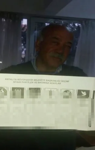 Antalya'da sandıktan çıkan pusula görevlileri bile şaşkına çevirdi