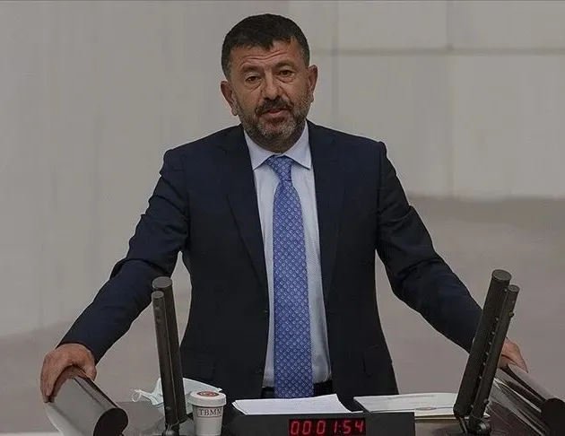 Veli Ağbaba’ya rüşvet fezlekesi: 80 milyon TL’lik para trafiği dosyada! CHP’li belediyeleri haraca bağlamış