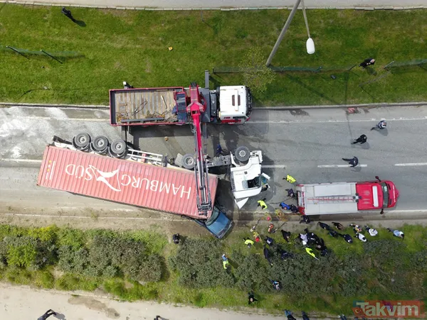 Bursa'da feci kaza: TIR'ın üzerine devrildiği otomobil yandı! Ölü ve yaralılar var... - 29