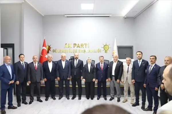chpden-toplu-istifa-golbasinda-6-belediye-meclis-uyesi-ak-parti-saflarinda-1787850295253.jpeg CHP'den toplu istifa! Gölbaşı'nda 6 belediye meclis üyesi AK Parti saflarında-2