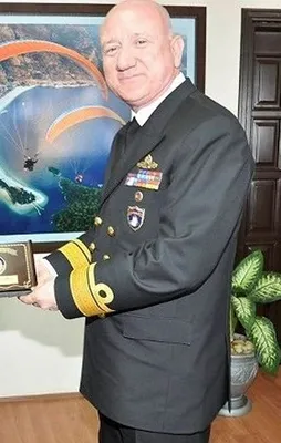 Firari FETÖ'cü Tuğamiral İzmir'de yakalandı