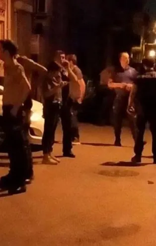 İzmir'de bir şahıs kendisine tabanca çeken damadını bıçakladı