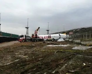 Sabiha Gökçendeki Pegasus uçağının enkaz kaldırma çalışmaları 4. gününde